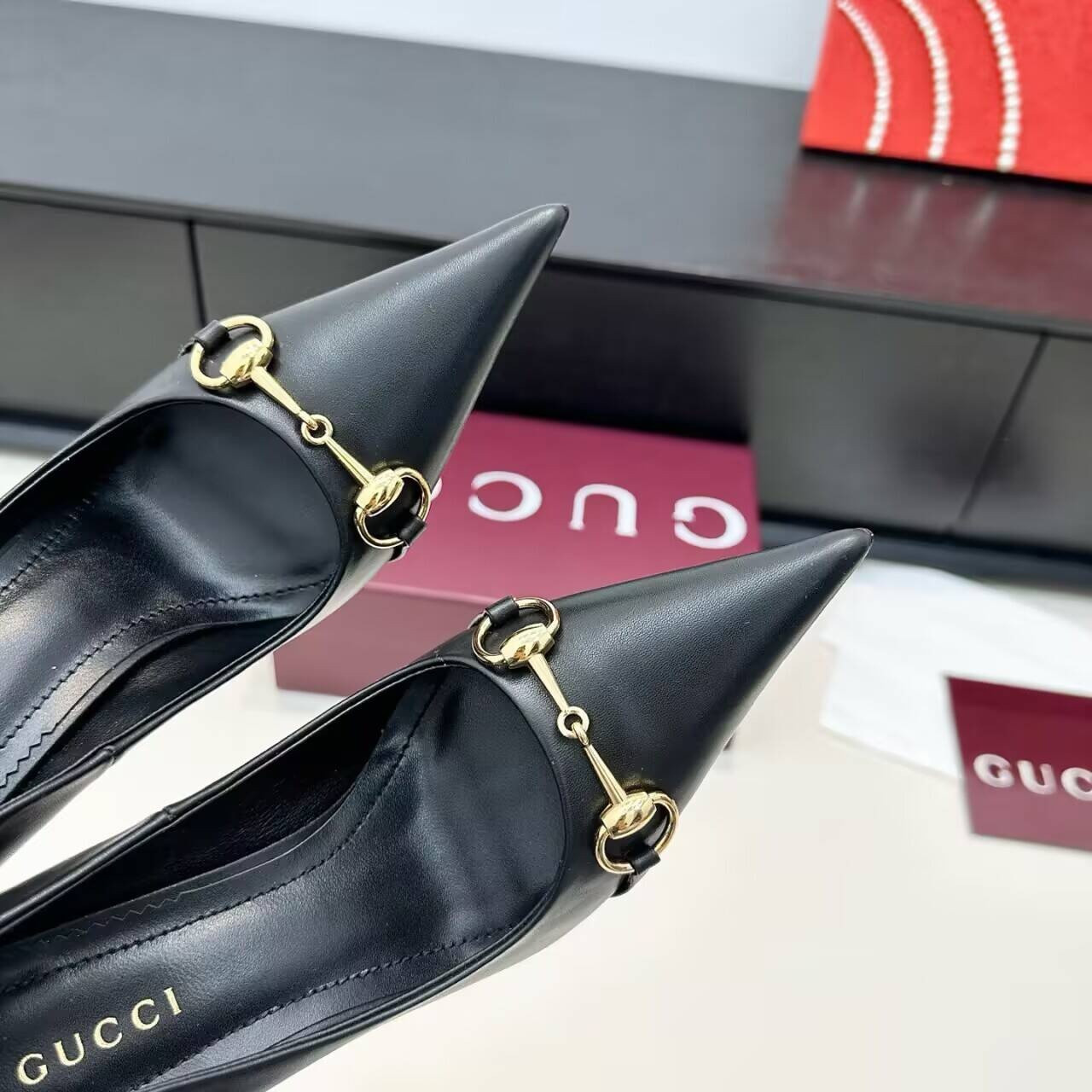 UA Gvc*1 Donna pump