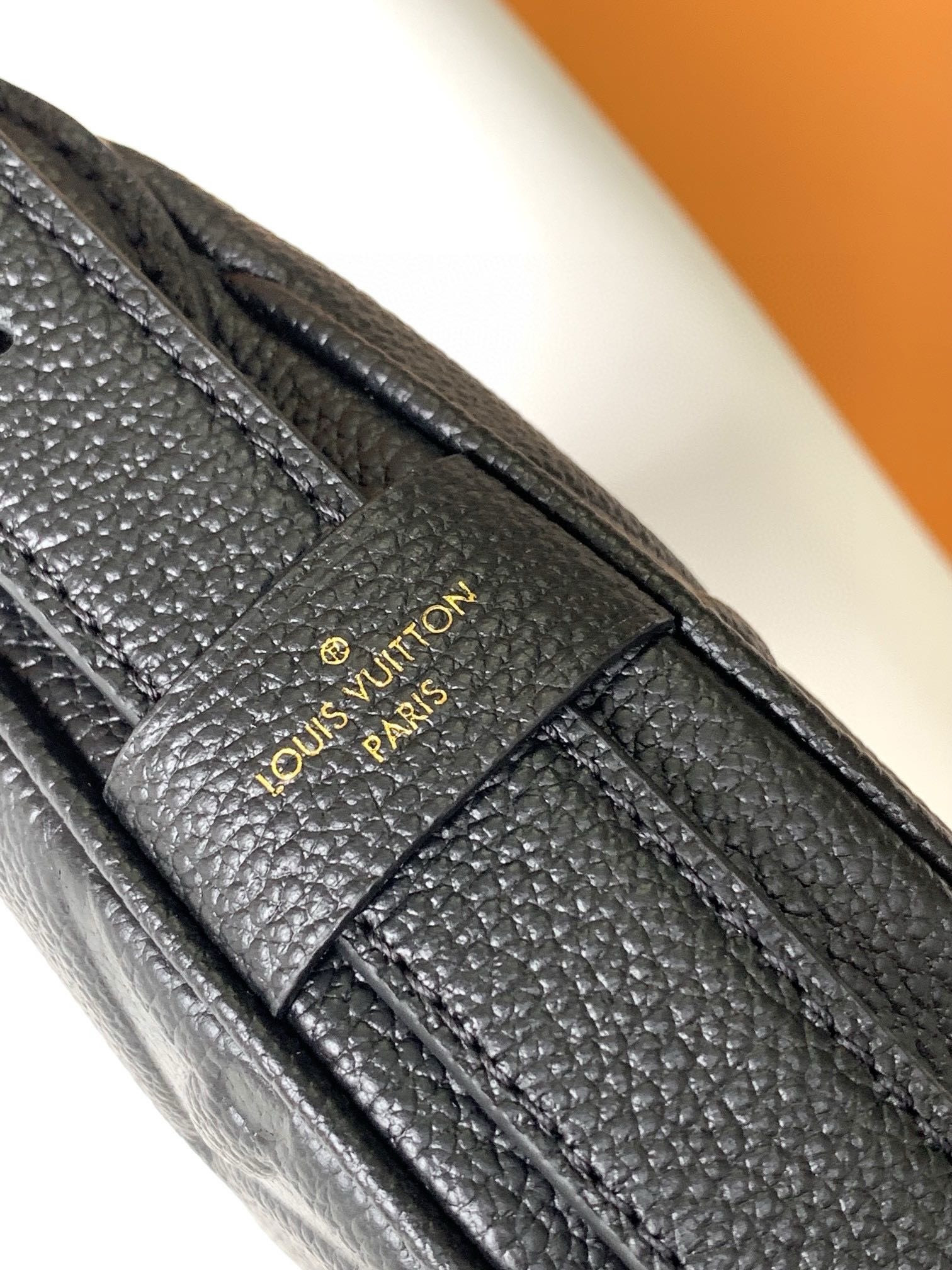LV Mini Moon M82391 20.5x11x5cm