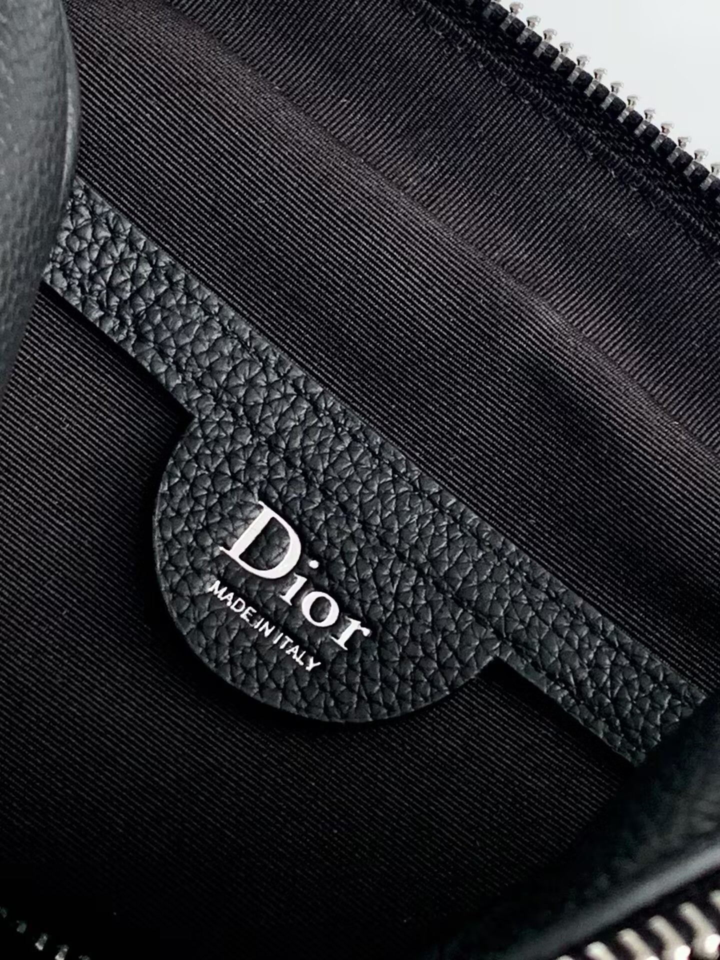 D10r Rider Shoulder Bag with Zipper 23x15x6.5cm