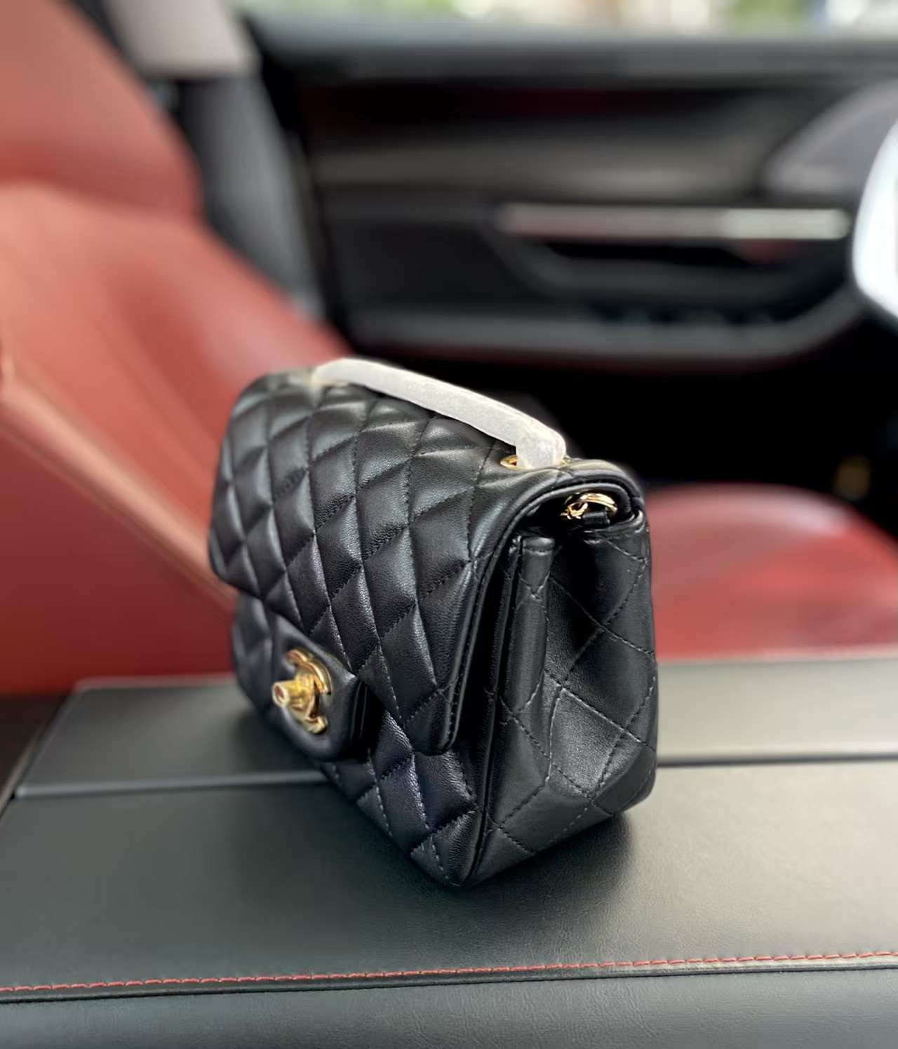 Ch**el Mini Classic Handbag Lambskin & Gold-Tone Metal Black 13.5x 17x8cm