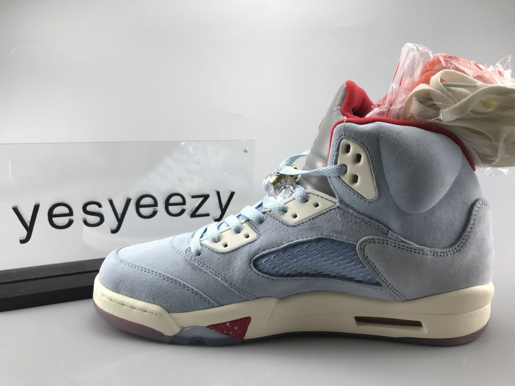 UA AIR JORDAN 5 RETRO "TROPHY ROOM"