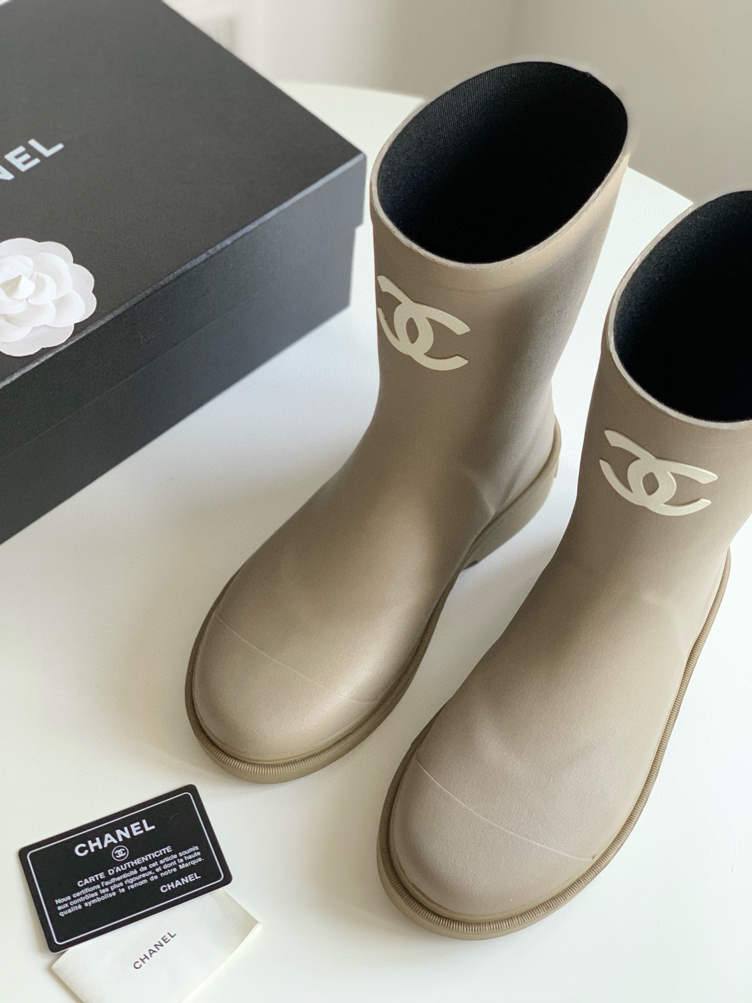 UA Ch**el Boots