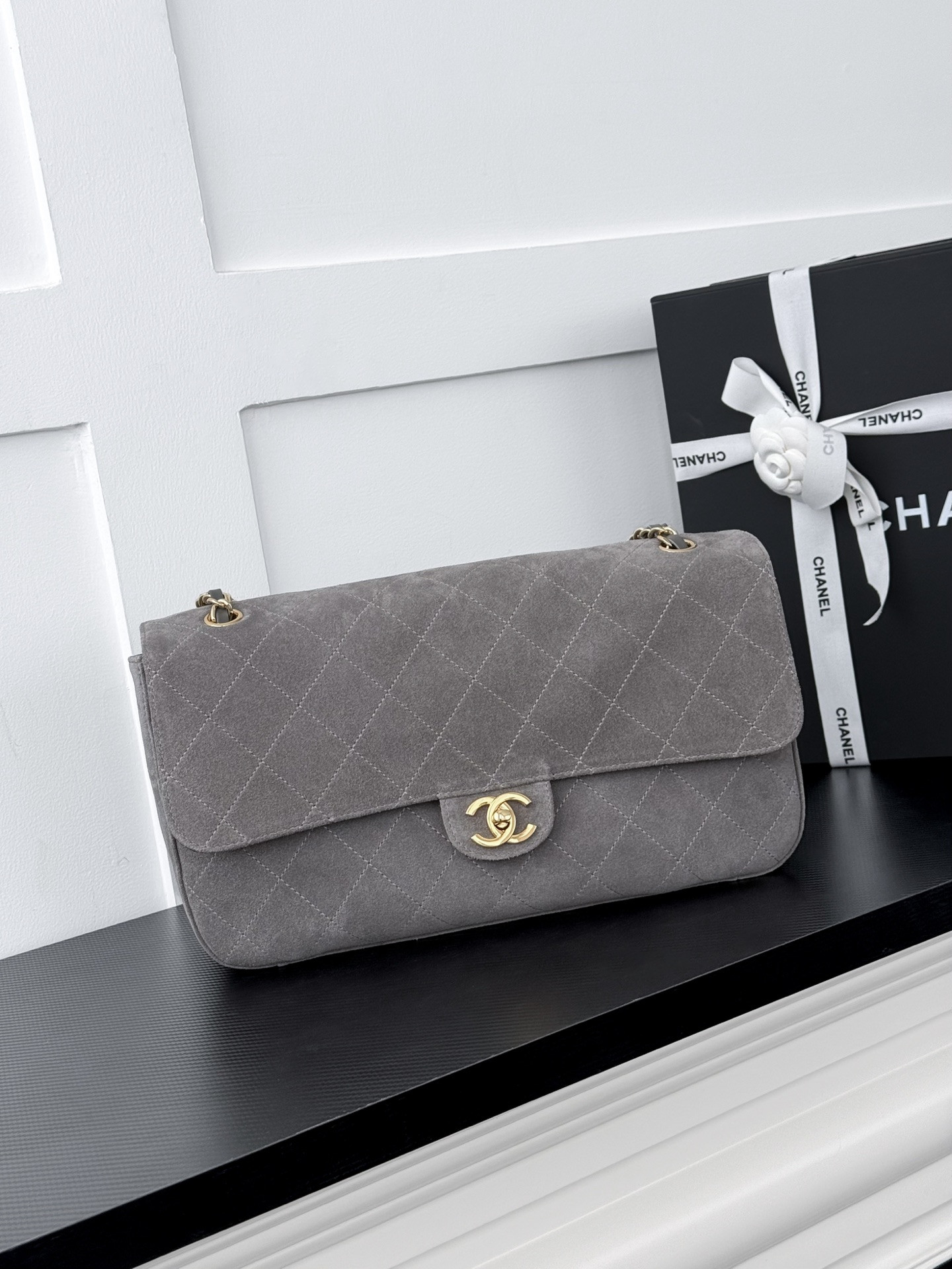 Ch**el Flap Bag AS6627 19.5x32x10cm