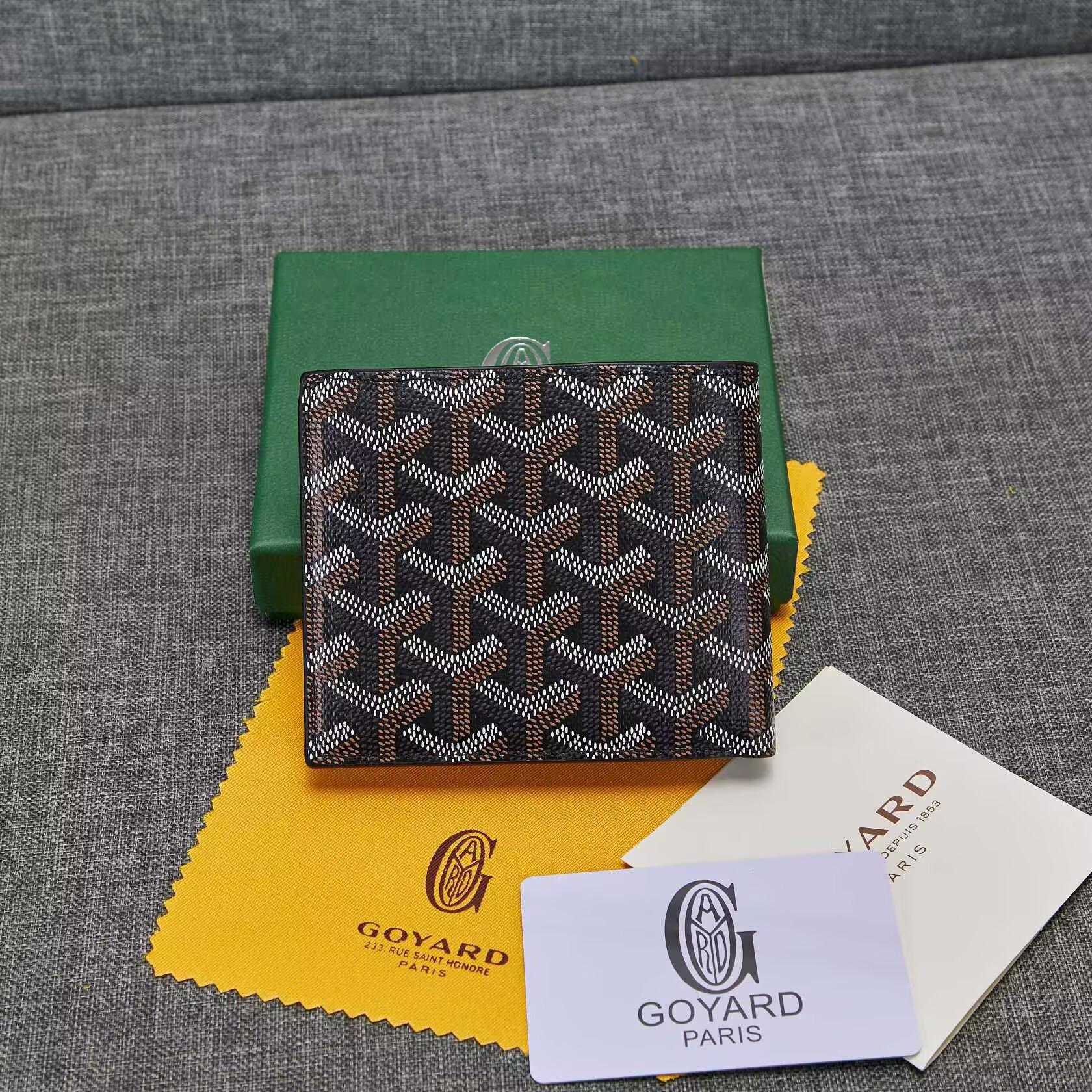 G09ard Saint Florentin Wallet 11x9cm