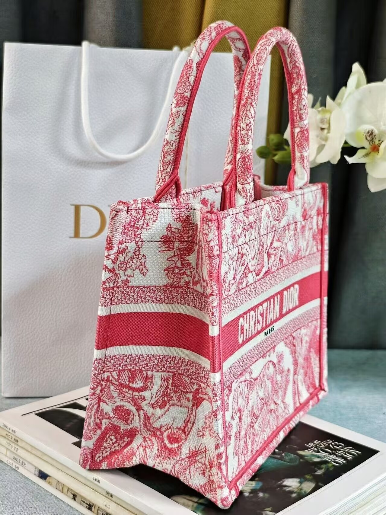 D10r Tote 26 x 8 x 22cm