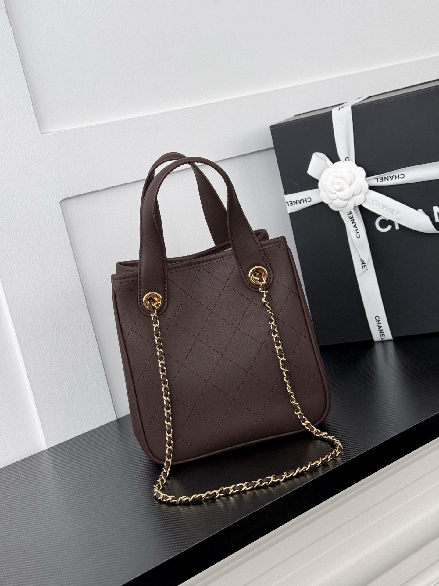 Ch**el Mini Shopping Bag AS6199 20.5 x 21 x 15cm