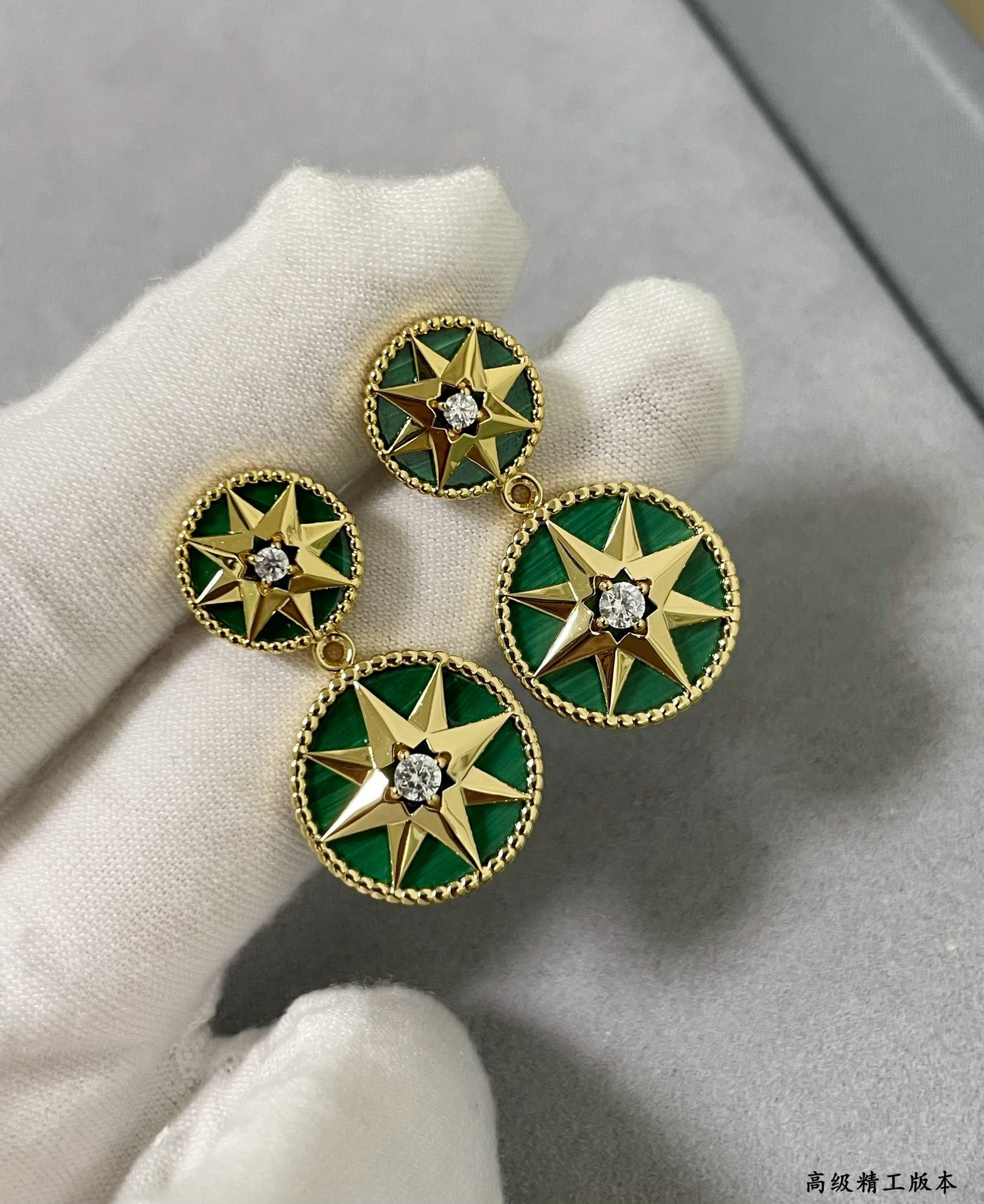 D10r rose des vents earrings