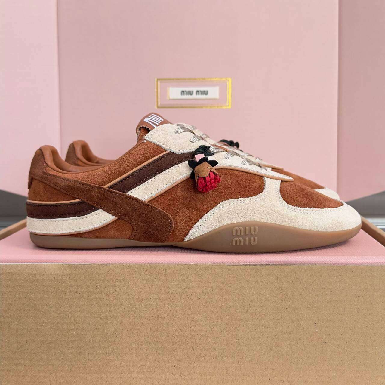 UA M1v M1v Sneakers