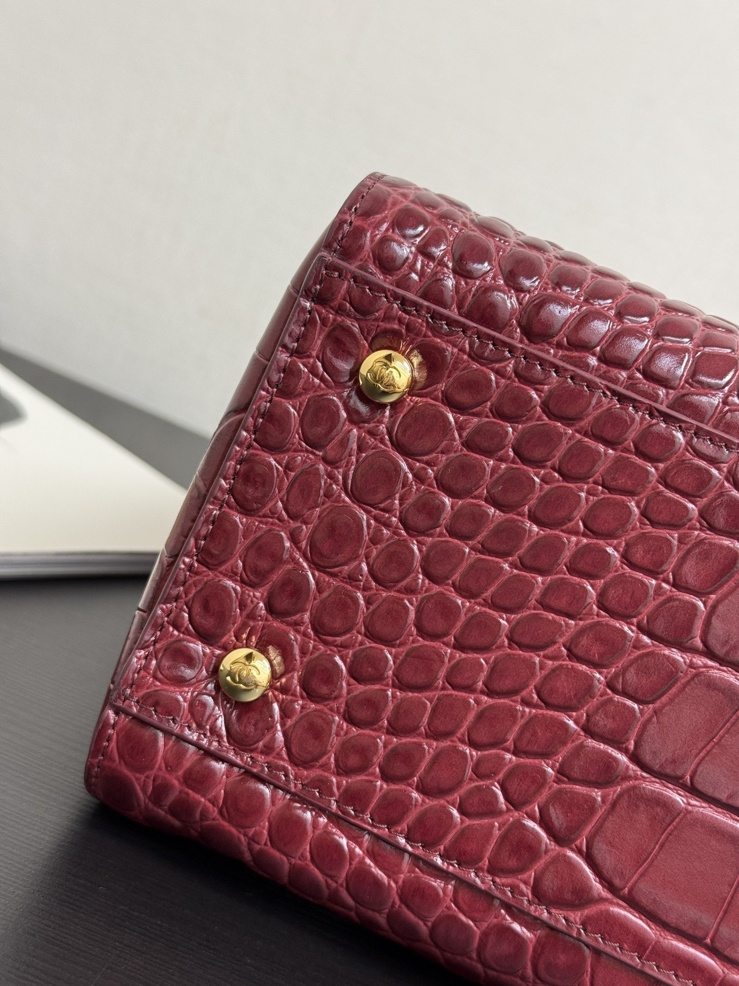Ch**el Tote Crocodile-embossed Bag 35x20x13cm