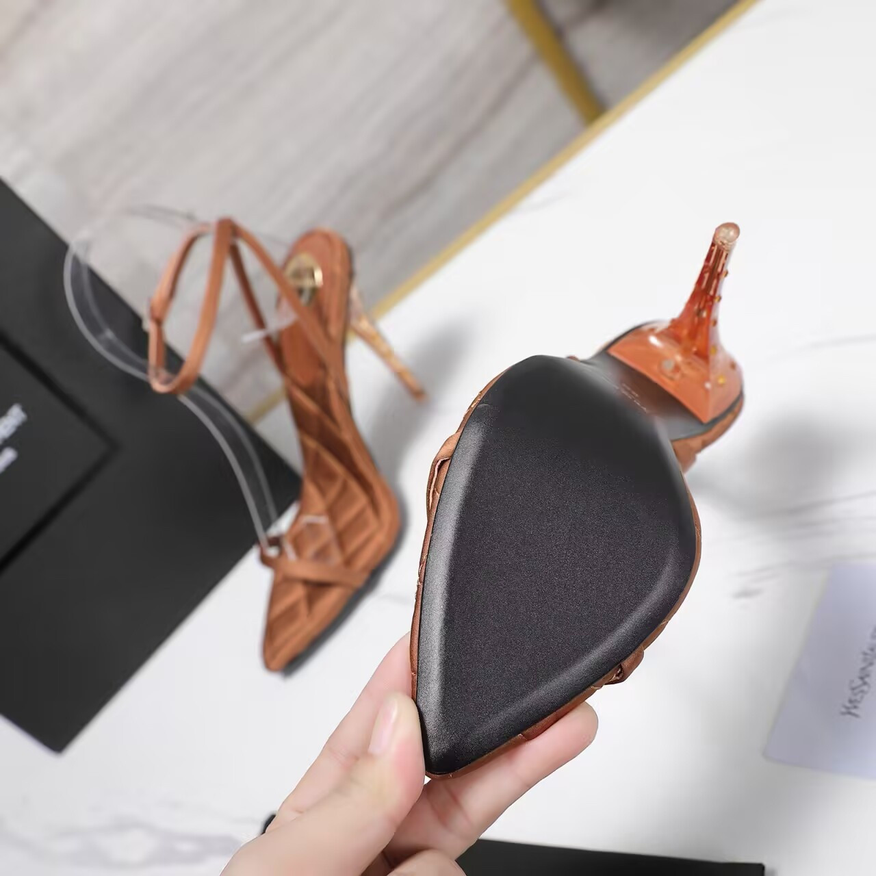 UA Y51 IVRESSE Sandals
