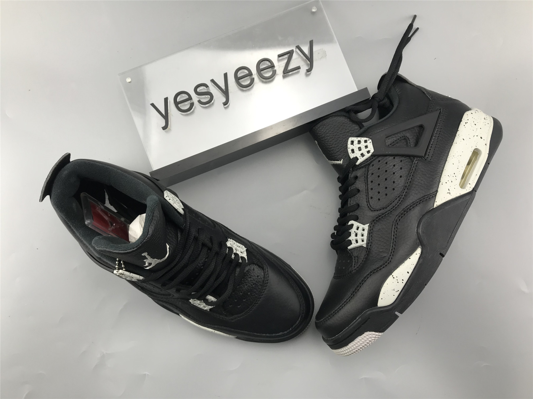 UA AIR JORDAN 4 RETRO LS "OREO"