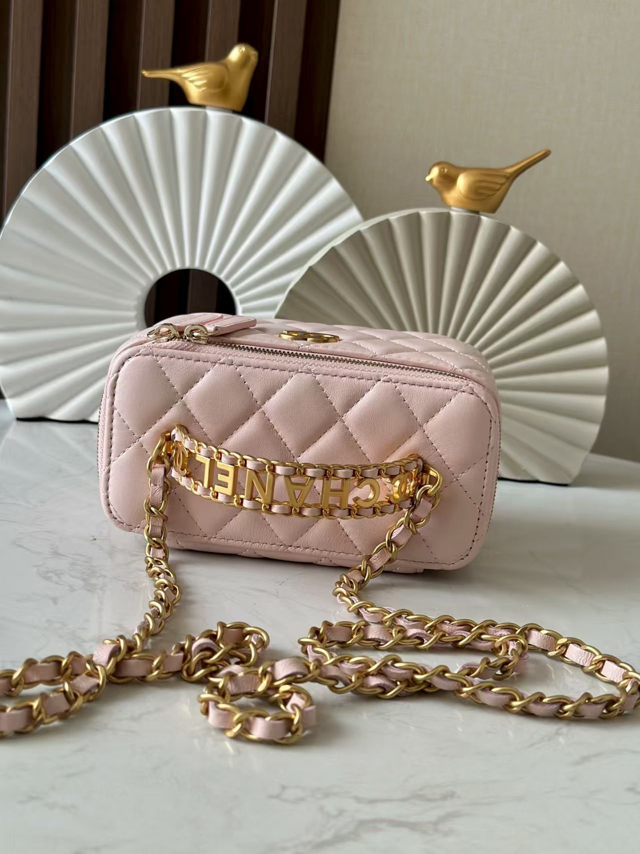 Ch**el Vanity With Chain 9.5x17x8cm
