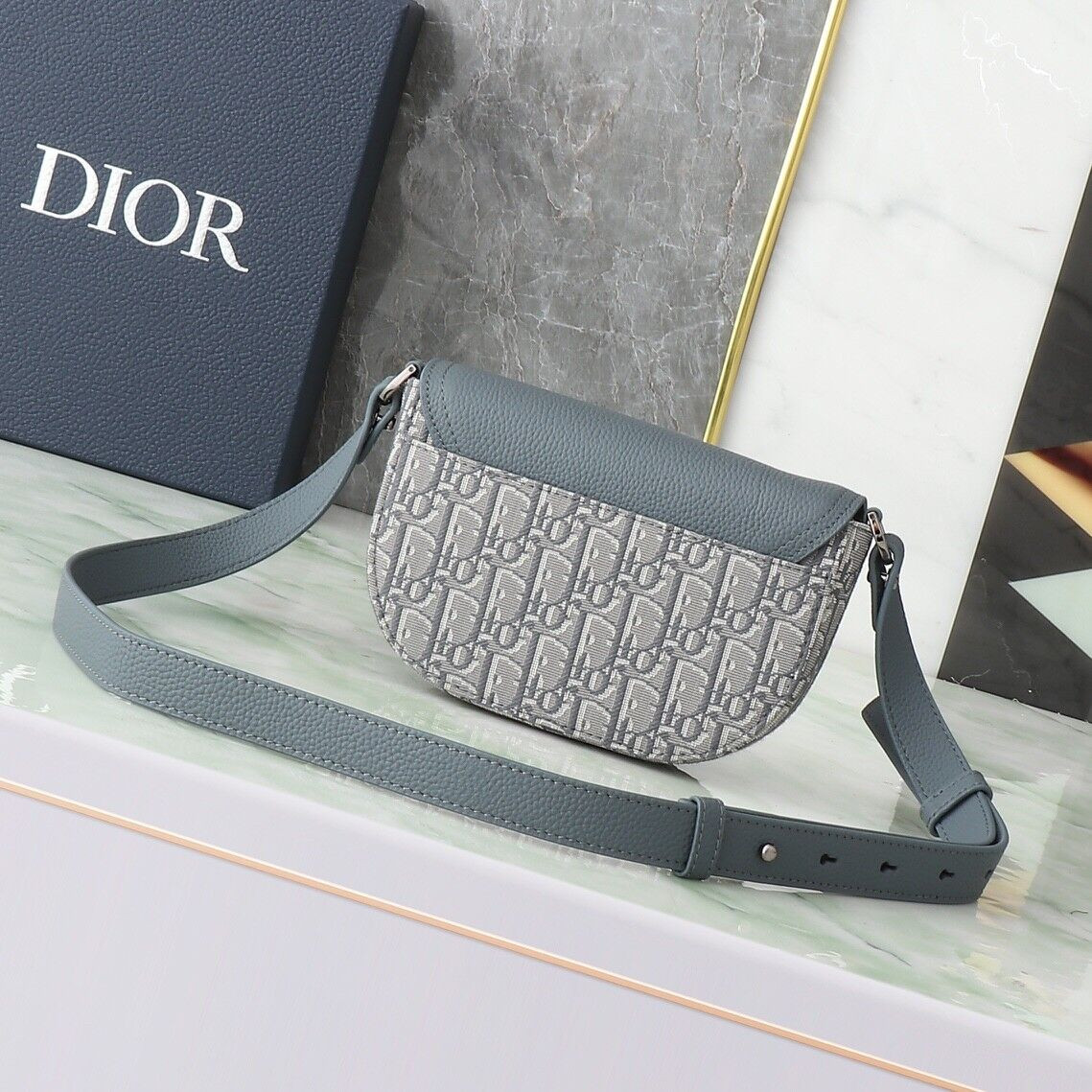 D10r Mini Saddle Messenger Bag With Flap 19.5x13x4.3cm