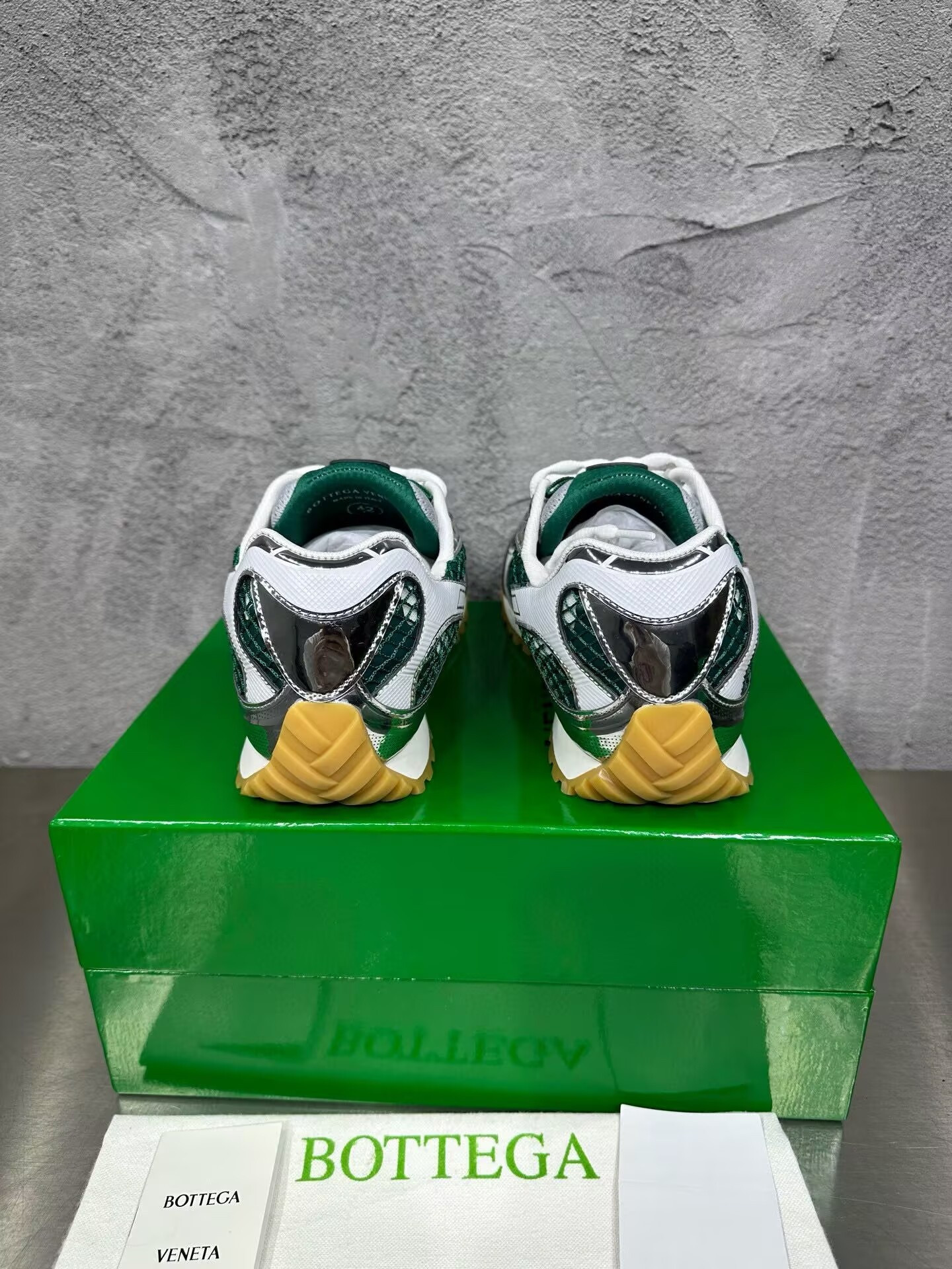 UA B0tt*ga Ven*ta Orbit Sneaker