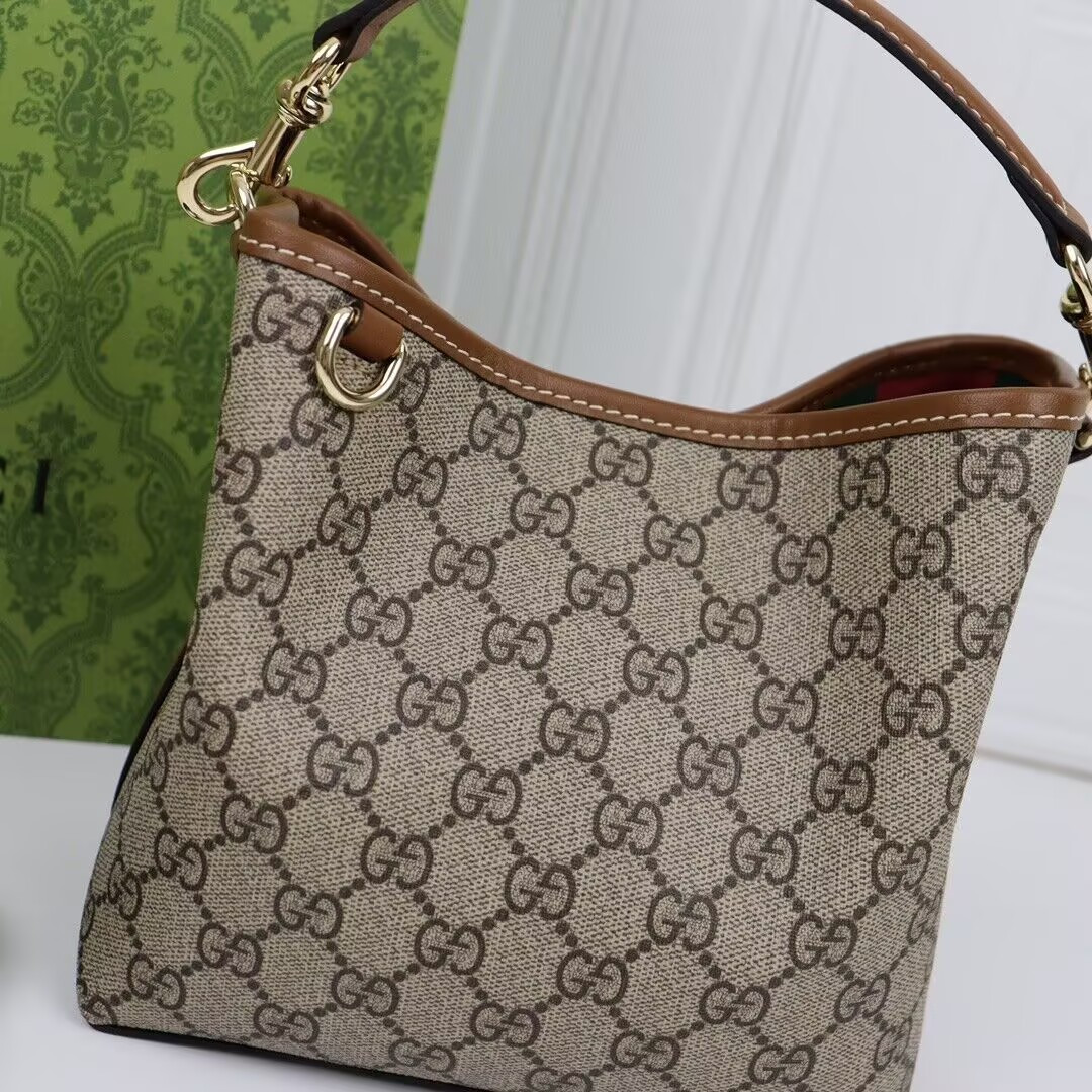 Gvc*1 GG Emblem Small Bucket Bag 19x18x11cm