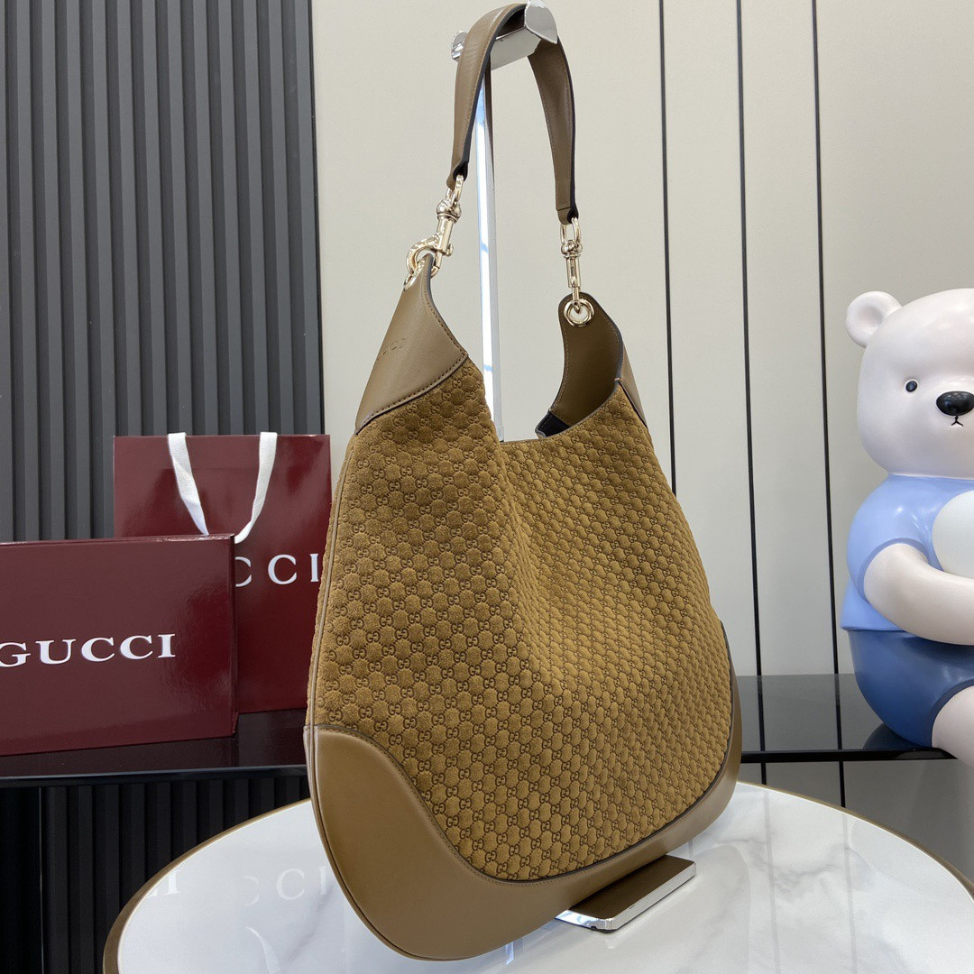 Gvc*1 B Large Shoulder Bag 49x 46x 4cm