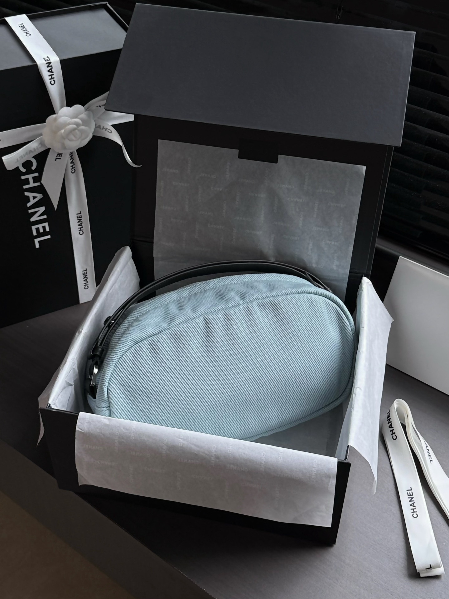 Ch**el Coco Beach Bag AS5269 17x32x13cm