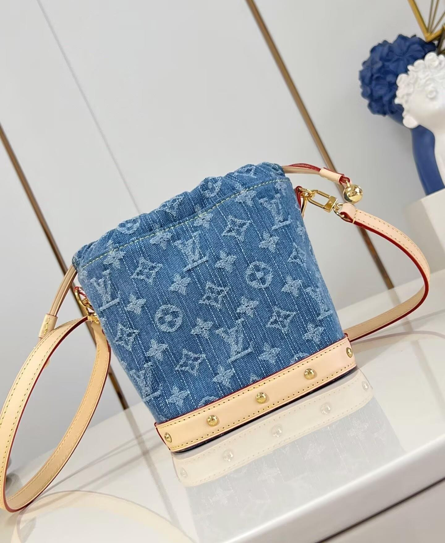 LV Nano Noé M83043 20.5x17.5x9cm