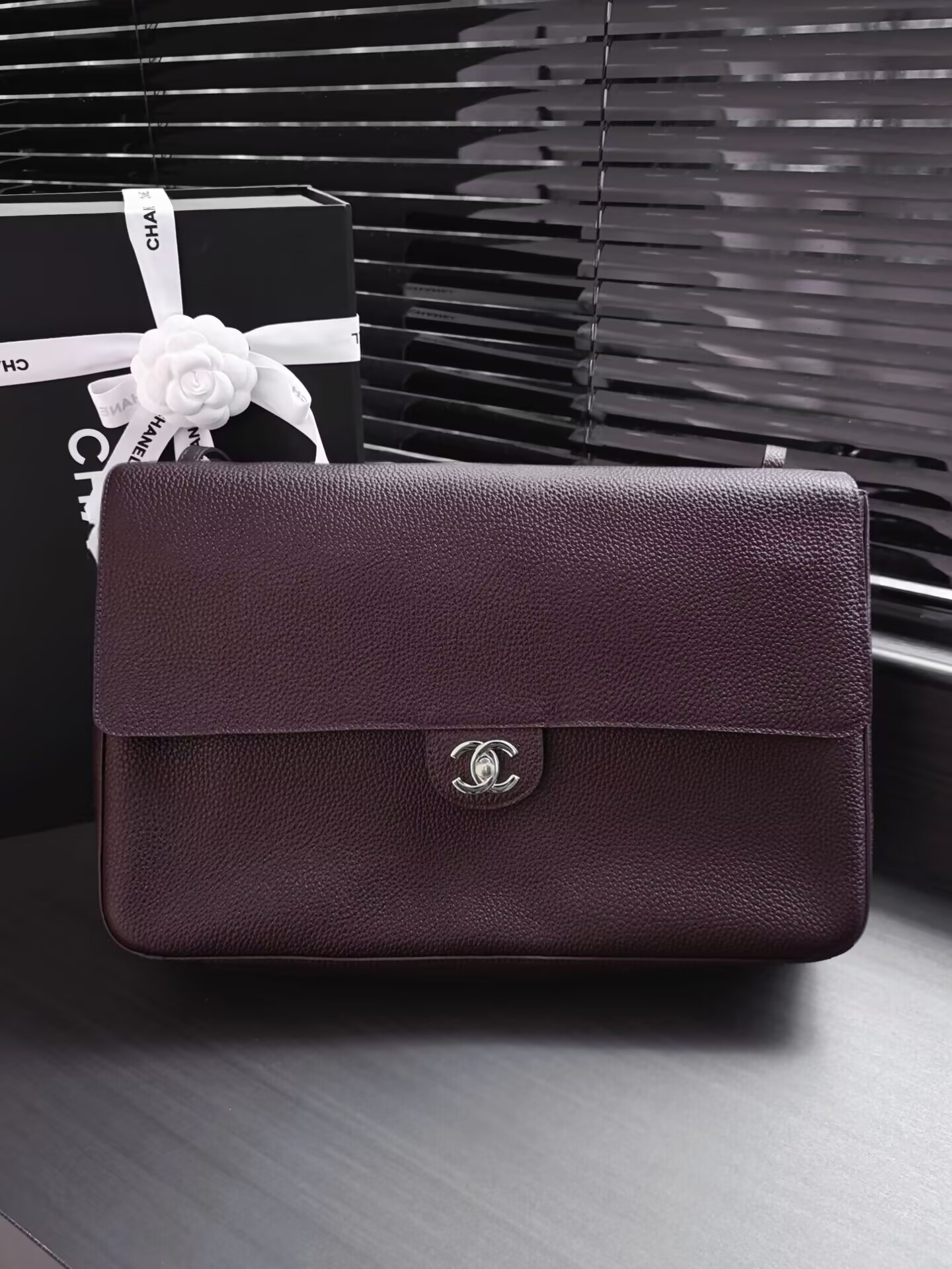 Ch**el Maxi Flap Bag in Coffee with Silver-Tone Hardware AS6233 26x38.5x11cm
