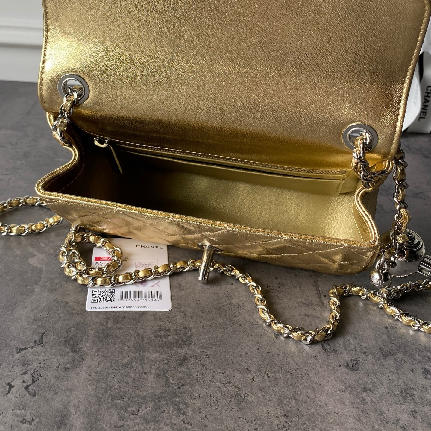 Ch**el Flap Bag AS1787 20x13x7cm