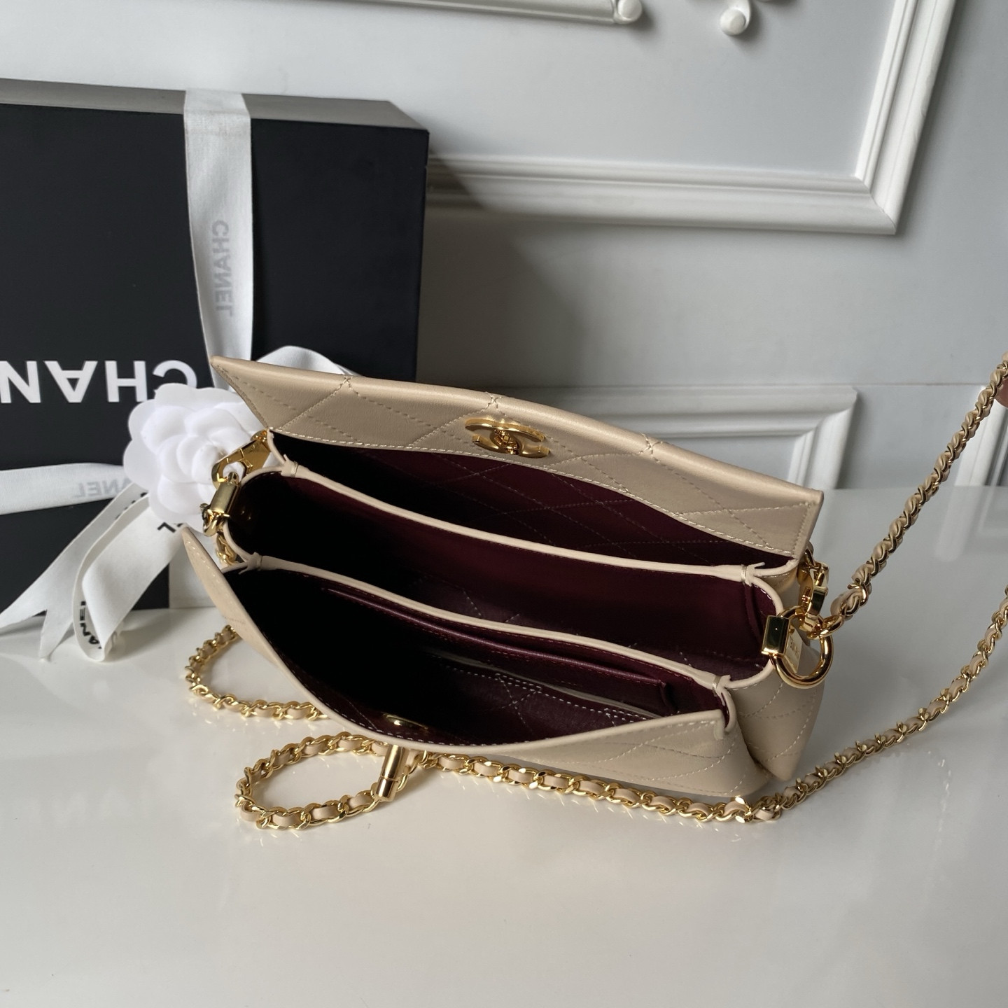 Ch**el Hobo Bag AS6255 16x23x7cm