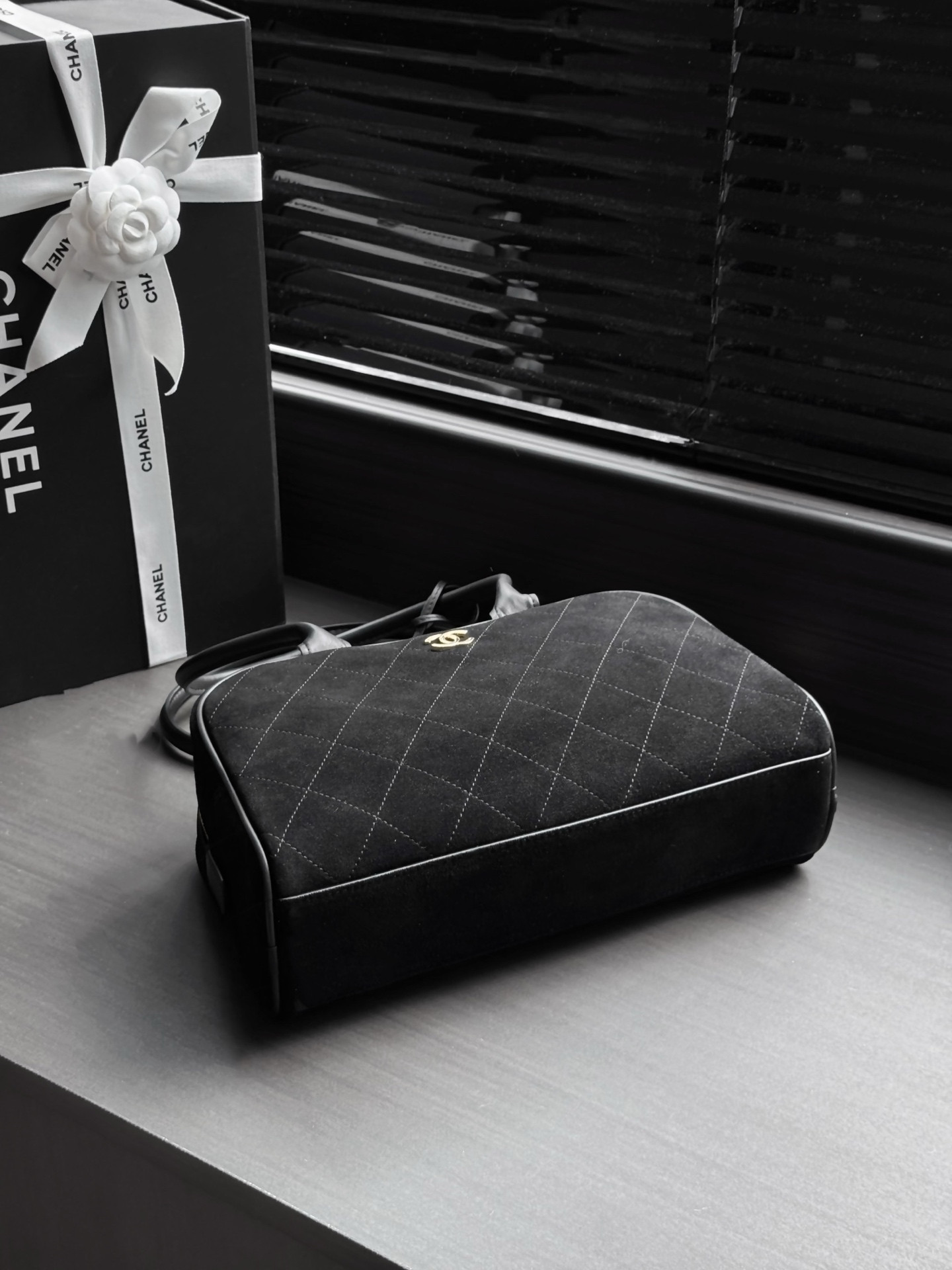 Ch**el Bowling Bag AS6580 17x29x10cm