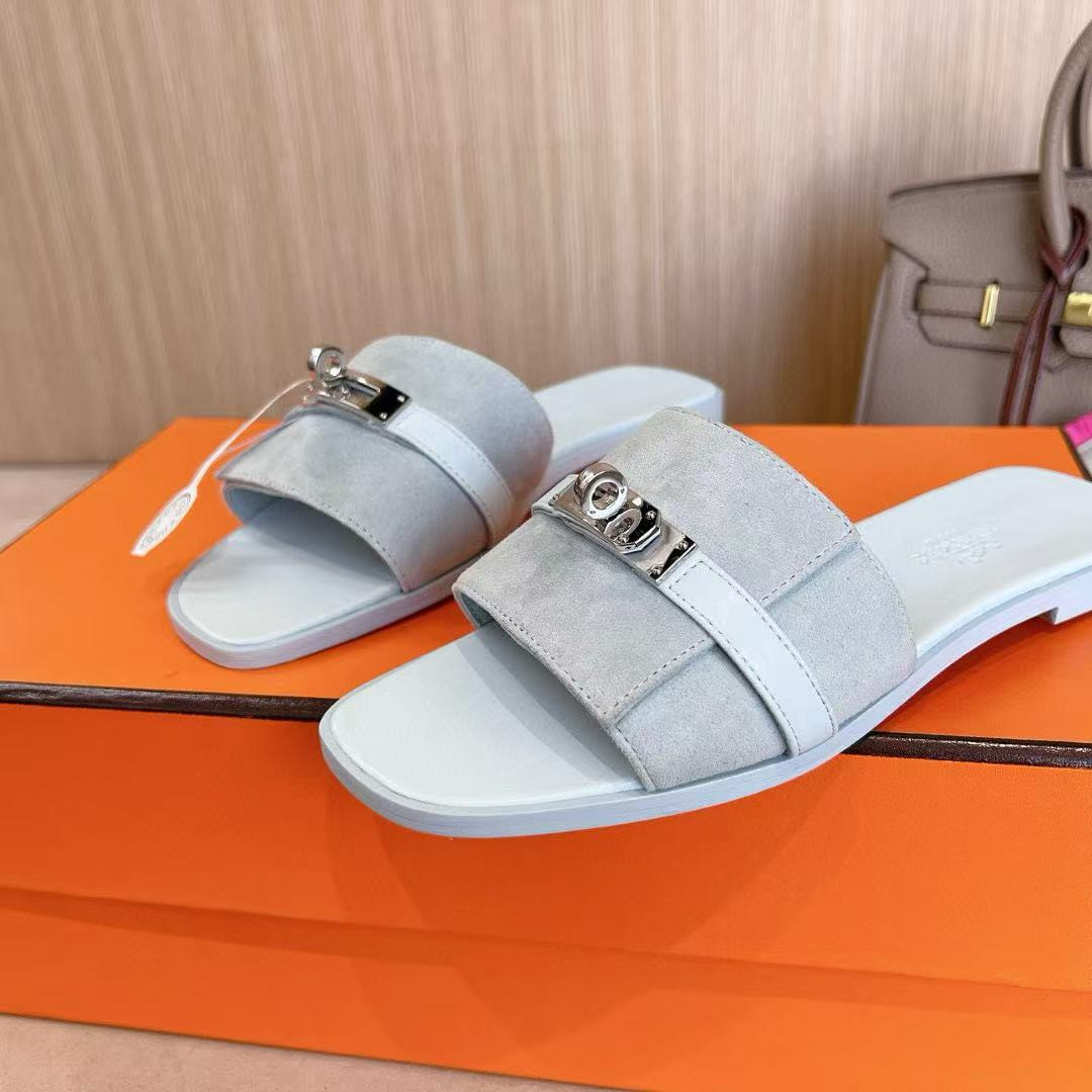 UA H**me5 Giulia sandal