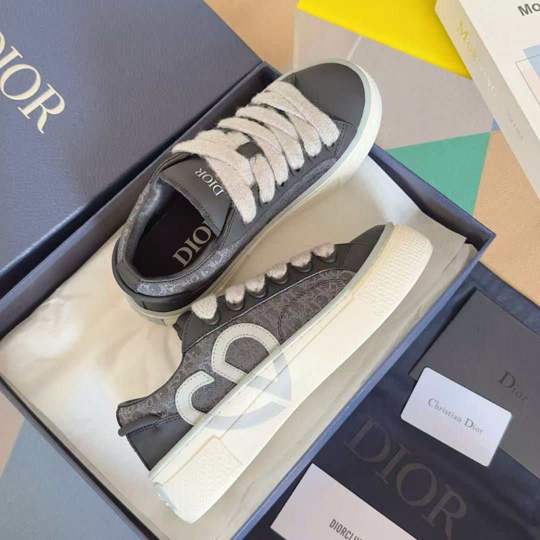 UA D10r B33 Sneaker