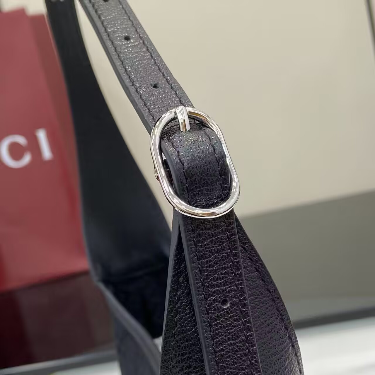 Gvc*1 Jackie Slim Small Shoulder Bag 27x13x6cm