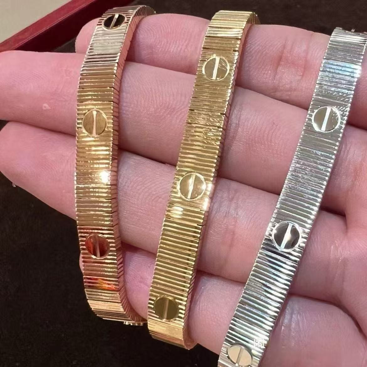 Ca*t1er Bracelet