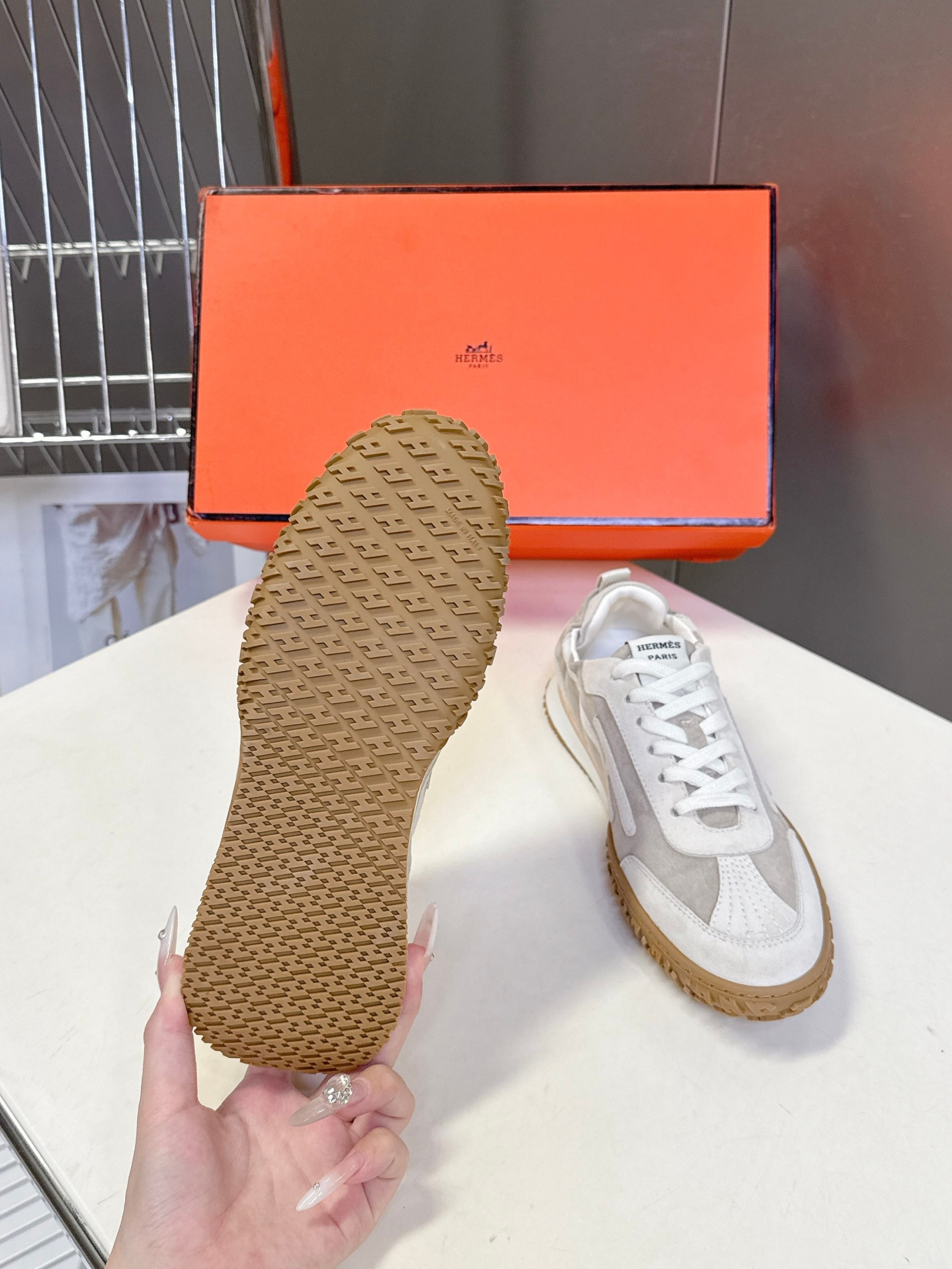 UA H**me5 Jet Sneaker