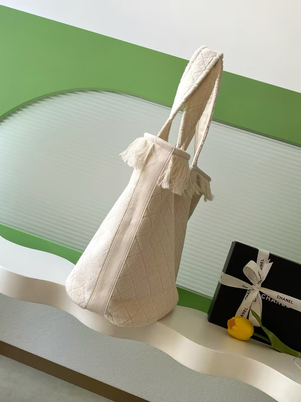 Ch**el Coco Beach Tote Bag 38x58x20cm Small Bag size 22x19cm