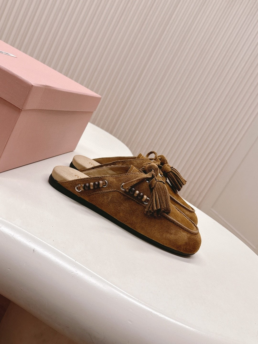 ua M1v M1v tassel mules