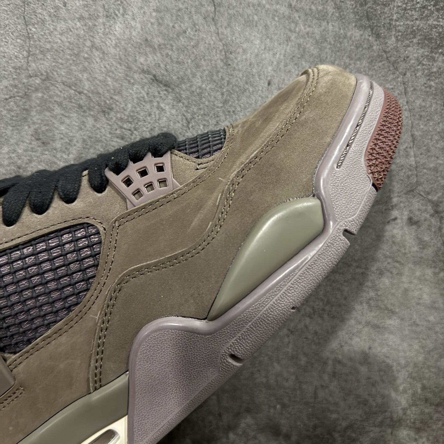 UA Air Jordan 4 Retro