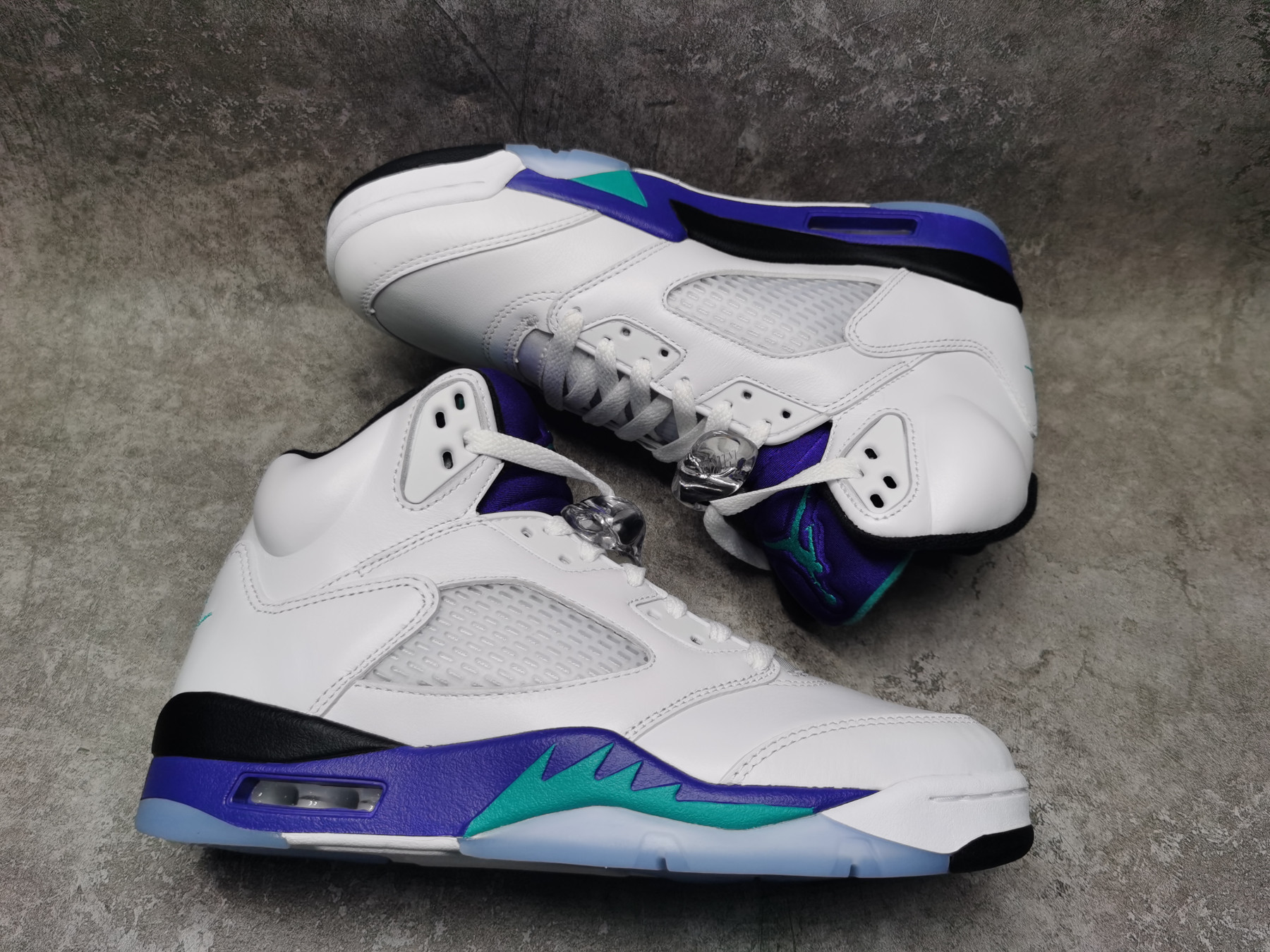 UA Jordan 5 Retro