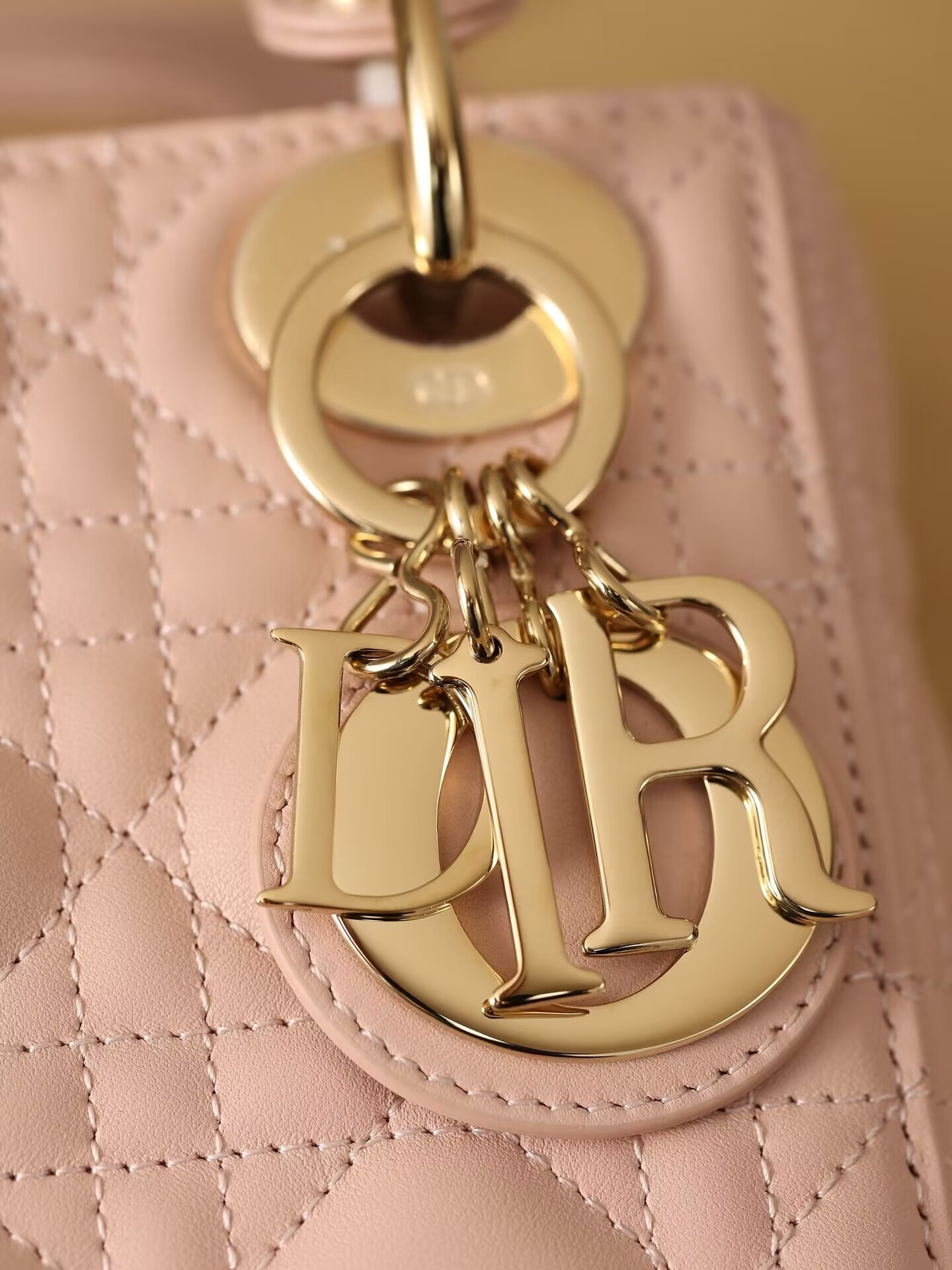 D10r Classic Lady 17×7×15cm