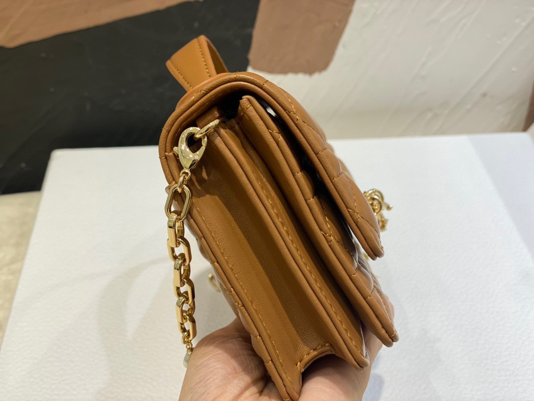 MISS D10r MINI HANDBAG 21 x 11.5 x 4.5 cm
