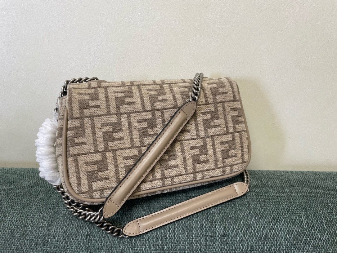 F**di Baguette Chain Midi dove gray tapestry fabric bag with FF motif SILVER 14.5x7x24 cm