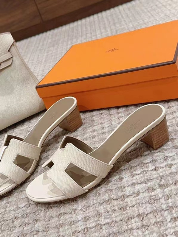 UA H**me5 Oasis sandal