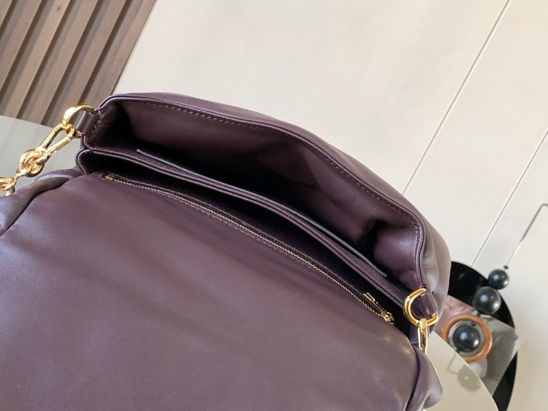L0ew* Puffer Goya bag 23×17×9CM