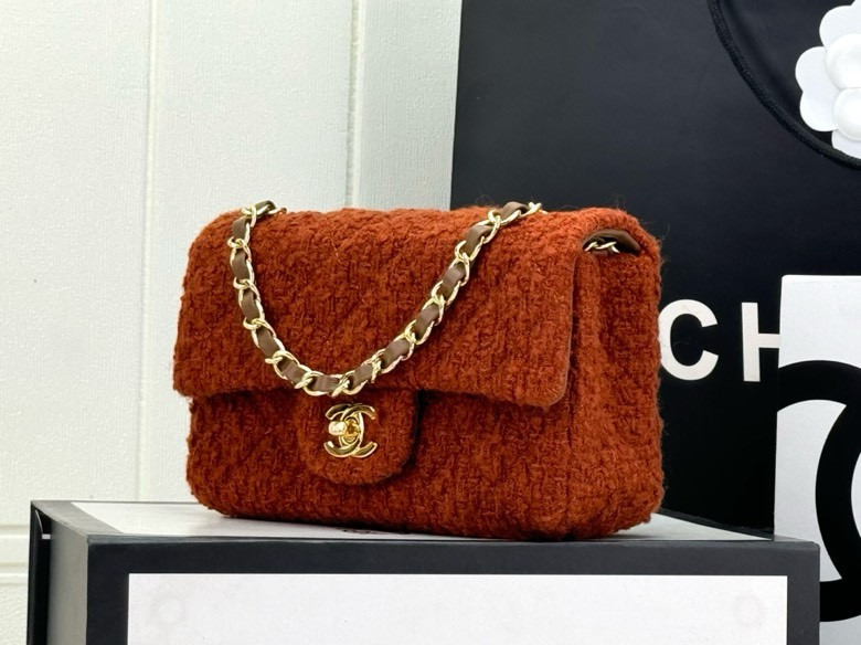 Ch**el MINI CLASSIC 11.12 HANDBAG 20 12 × 20 × 6 cm