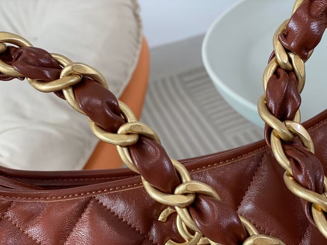 Ch**el Hobo Bag   30×28×11cm