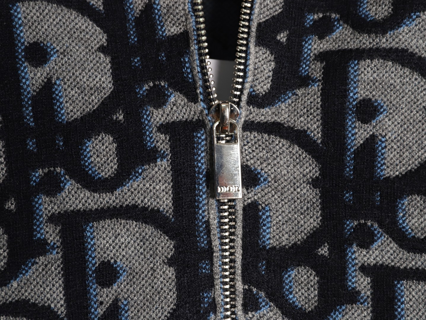 D10r Knitting Coats