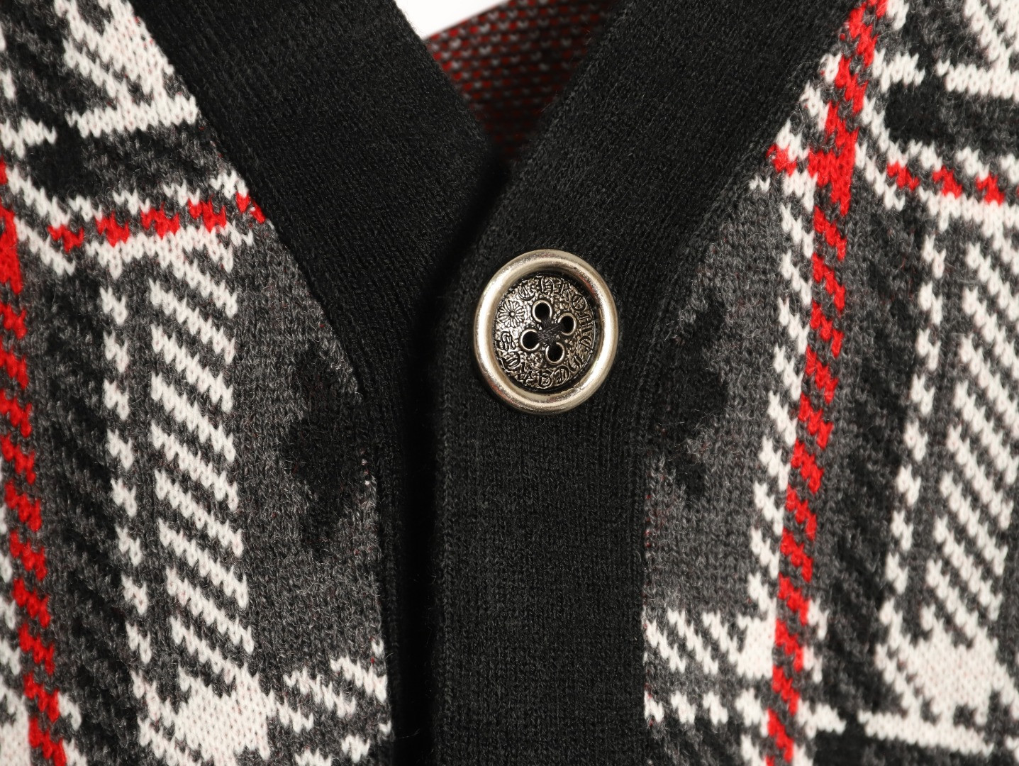 Ch*0me He**ts Cardigan