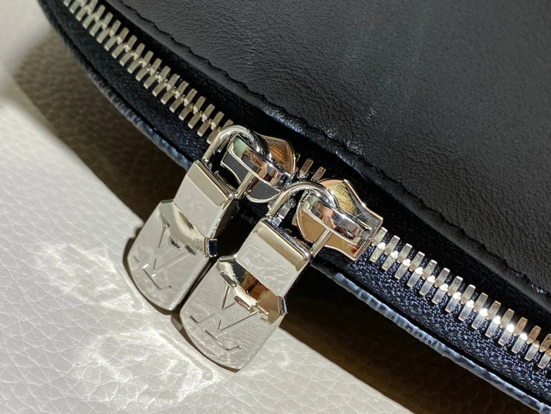 LV JOSH N40365