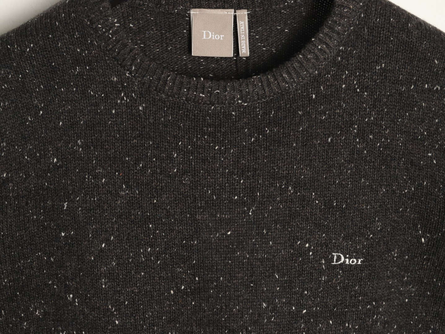 D10r Sweaters