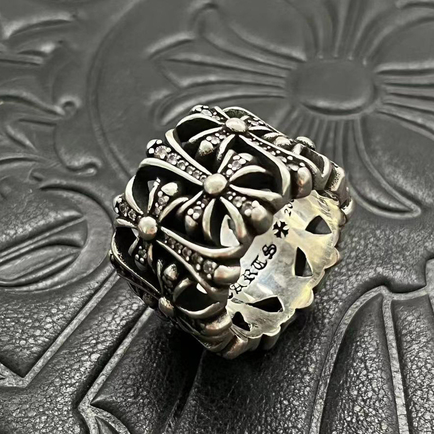 Ch*0me He**ts Cross Ring