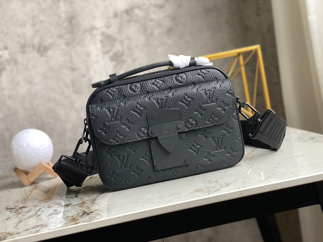 LV S LOCK MESSENGER M58489