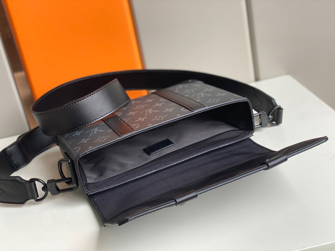 LV TRUNK MESSENGER M45727