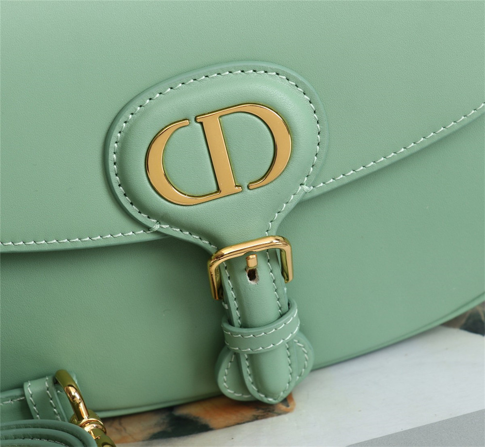 MEDIUM D10r BOBBY BAG Green Box Calfskin